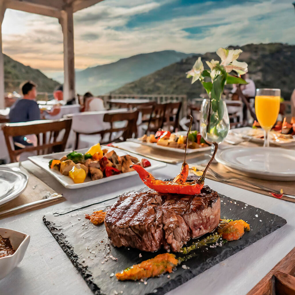 Hostelería Firefly interior de un restaurante de especialidad de carnes a la brasa en primer termino una mesa 2